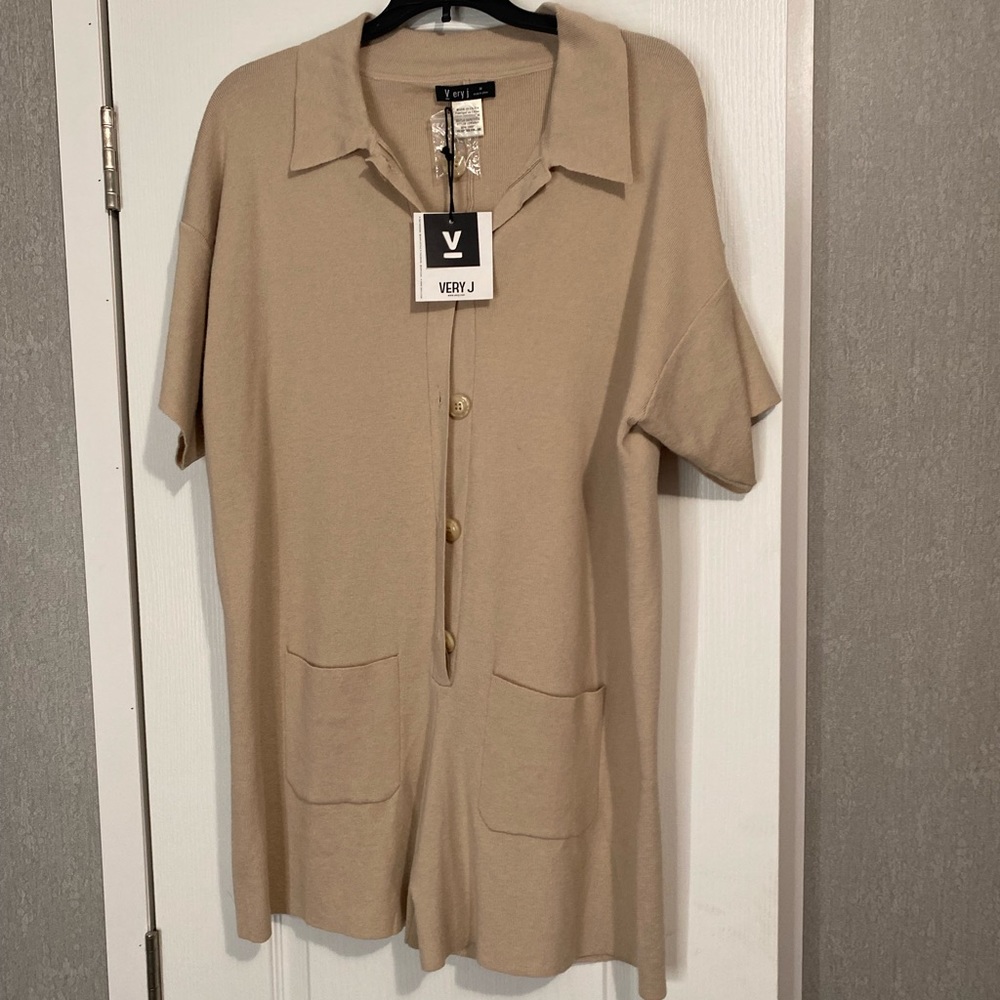 Tan romper, brand new, never worn! Original price$50,bought for$25,asking$20 obo